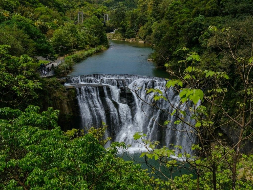 Shifen Waterfall